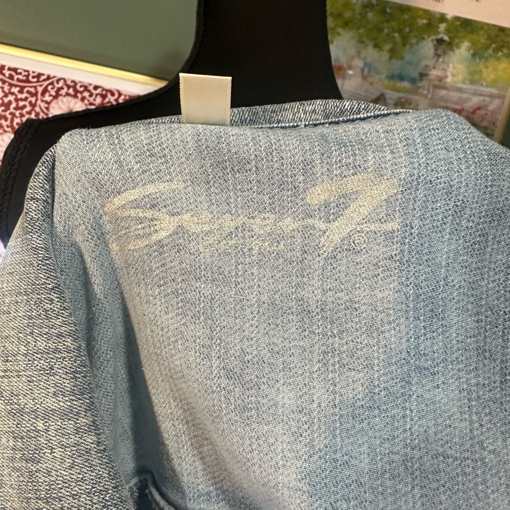 Seven7 Light Blue Faded Denim Jacket Size Small - Picture 5 of 5